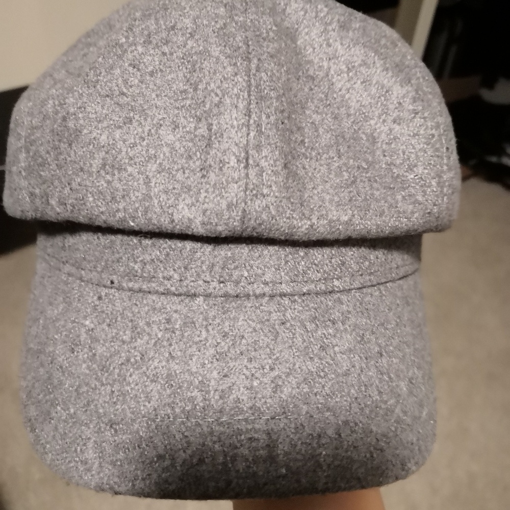 Light gray cute hat - Picture 2 of 3